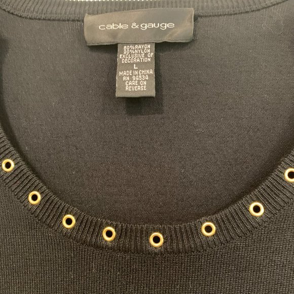 Cable & Gauge Black Pullover Sweater Gold Tone Metal Grommet Neckline Size Large - Picture 3 of 6